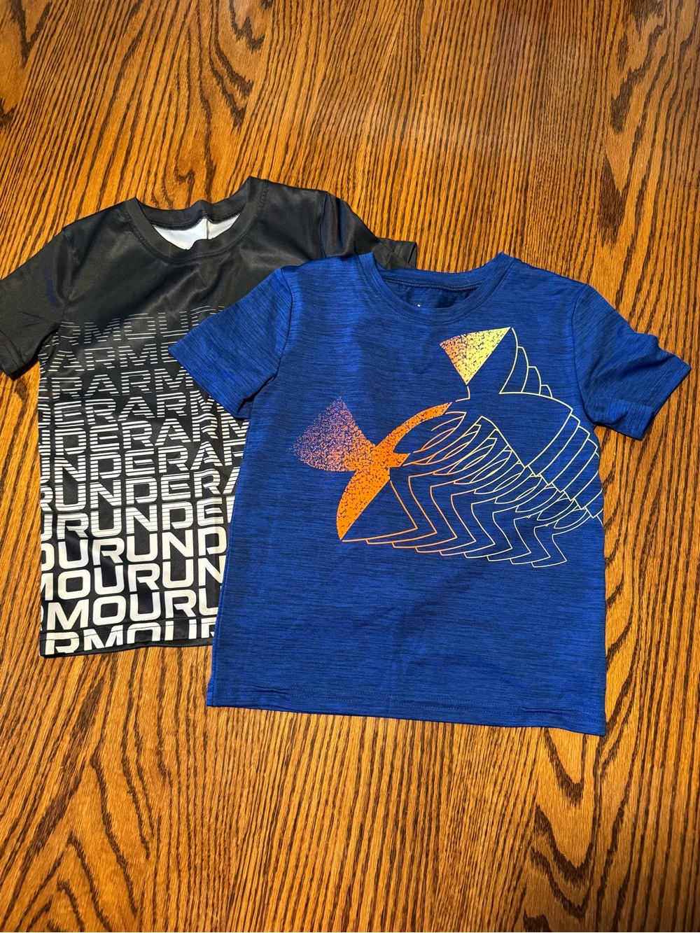 Under Armour Boys' Graphic Performance Tees size 5